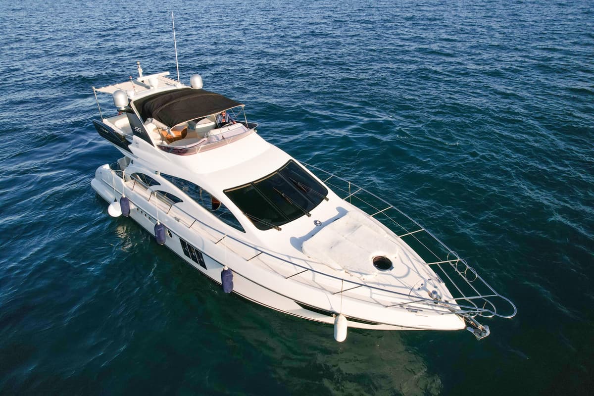 Antalya'da 17 Metre Uzunluğunda Lüks Azimut  - 1
