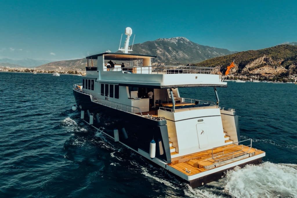 Göcek Çıkışlı 26 Metre Lüks Trawler - 5