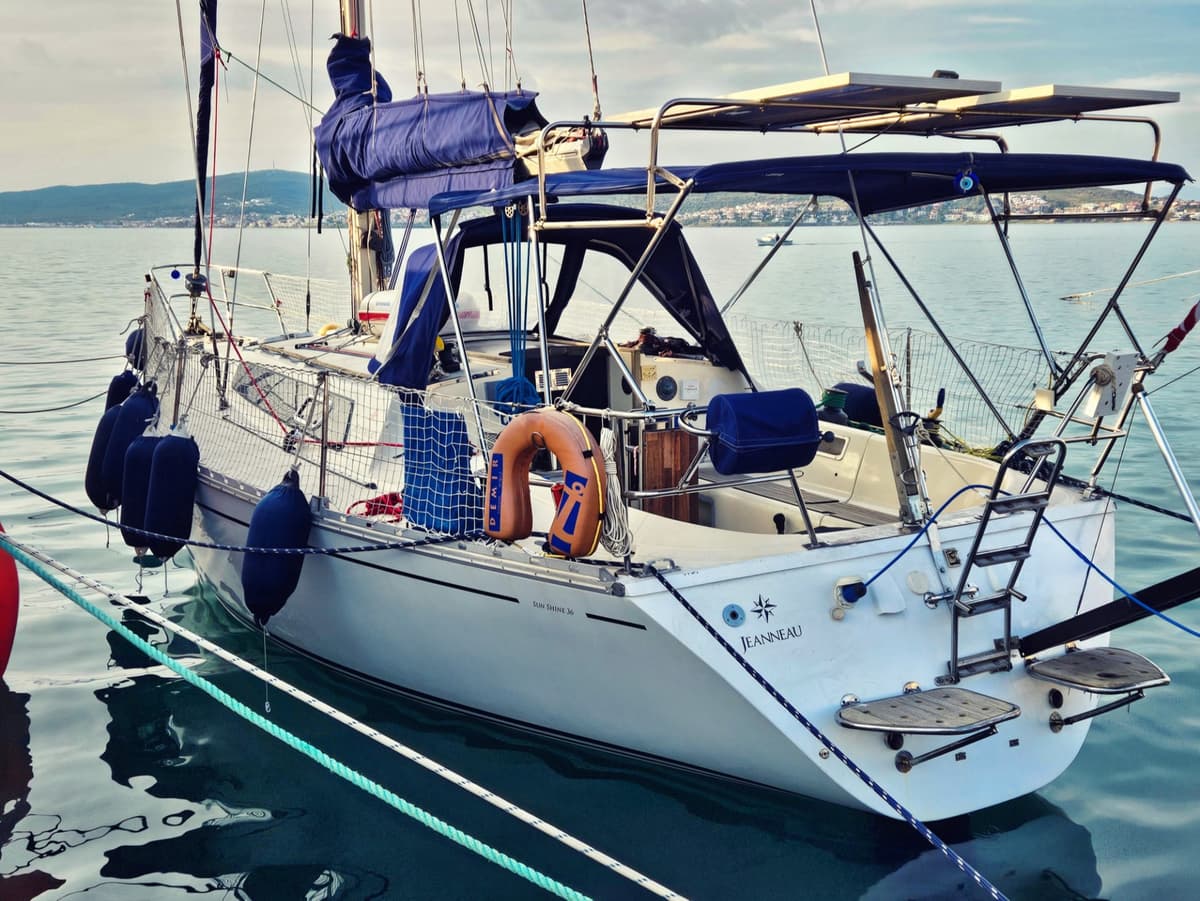 Ayvalık'da 11 metre Yelkenli - 4