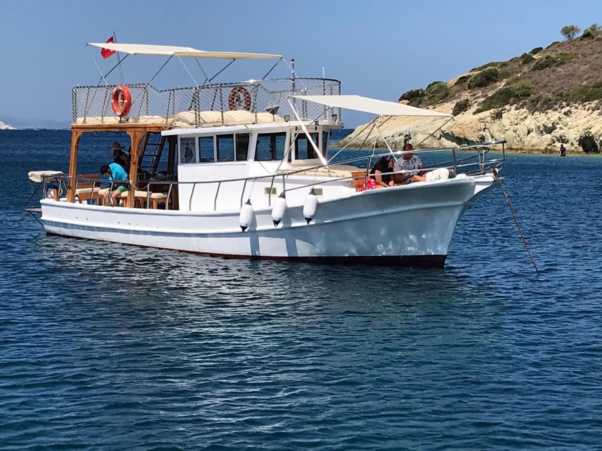 Eski Foça'da 12 kişilik saatlik  Gulet - 1