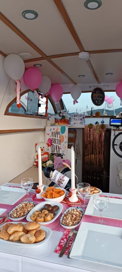 İzmir Çeşmealtın'da Günübirlik Gezi Teknesi - 5