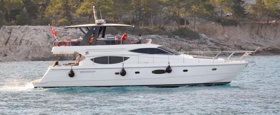 Antalya'da Feretti Motoryat - 1