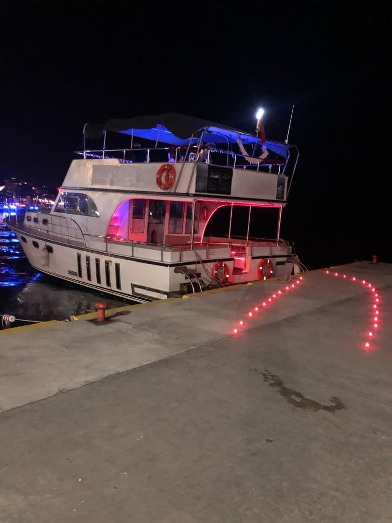 Büyükçekmece'de 12+ kişilik Etkinlik Teknesi - 4