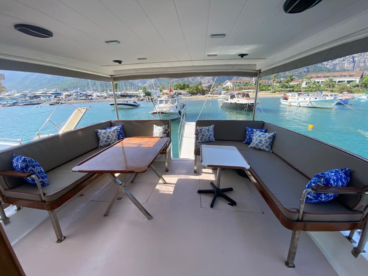 Göcek’te 4 Kişi Kapasiteli Konaklamalı Tekne - 3