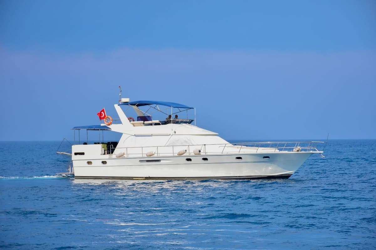 Kemer'de 25 Kişi Kapasiteli Motoryat - 1