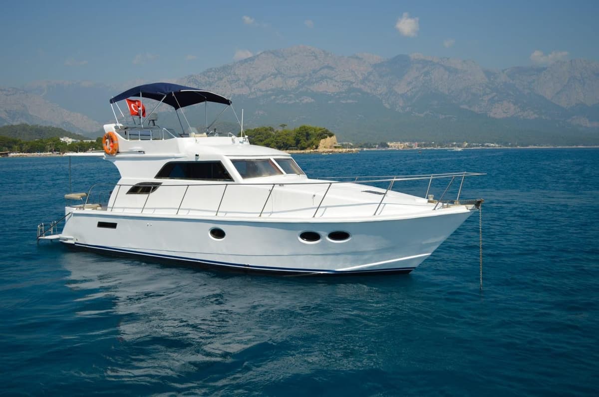 Kemer'de 12 Kişi Kapasiteli Motoryat - 2
