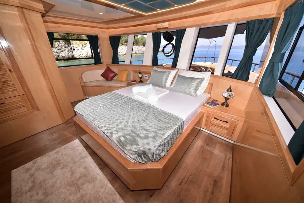 Fethiye ve Göcek'de 4 Kabinli 2024 Yapımı Trawler - 5