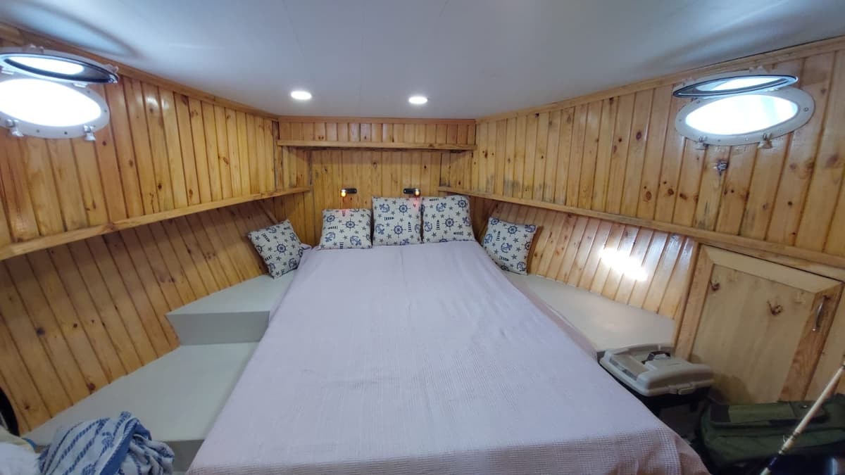 Kuşadası'nda 12 Metre Motoryat - 4