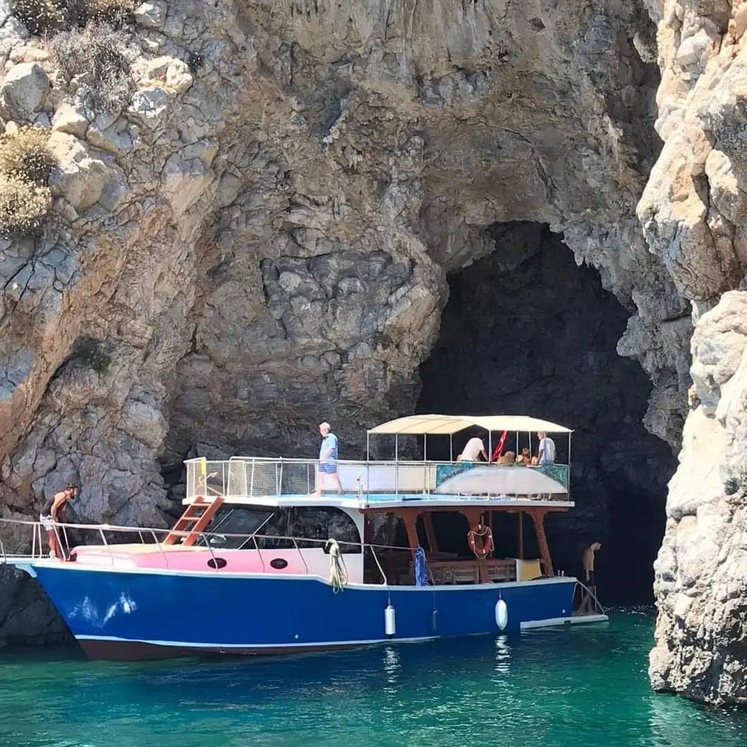 Seferihisar Sığacık'ta 12 metre Tekne - 5