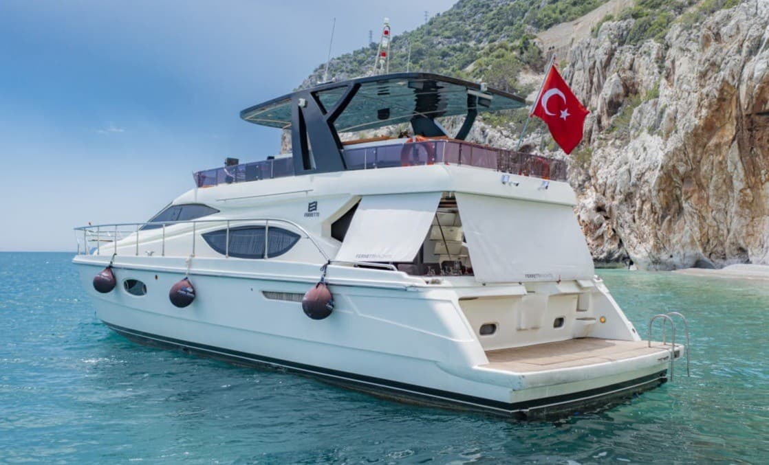 Antalya'da Feretti Motoryat - 5