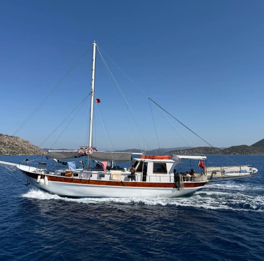 Marmaris'te 2010 Yenilemeli 3 Kabinli Aile Tipi Gu - 1