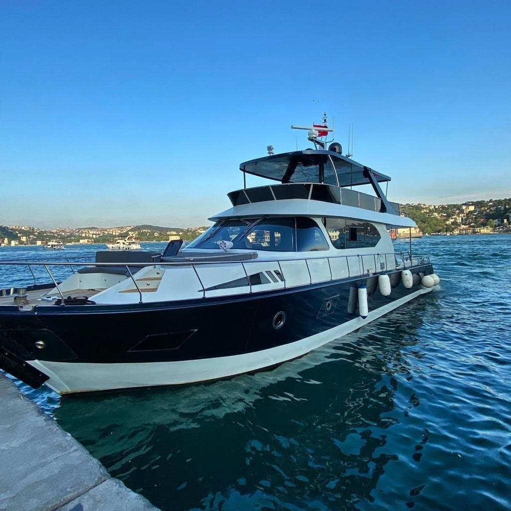 19 Metre Lüks Motoryat ile İstanbul Boğazı'nda Unutulmaz Etkinlikler - 1