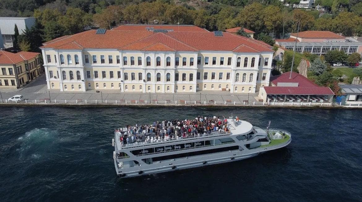 İstanbul Boğazında Davet Teknesi - 3