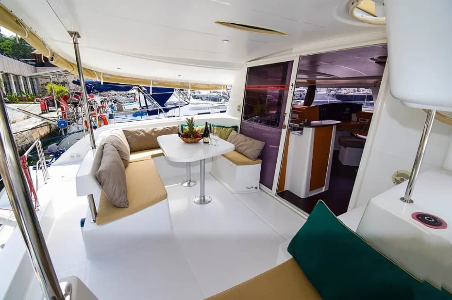 Marmaris Adaköy Marina'da 12 Metre Katamaran - 5