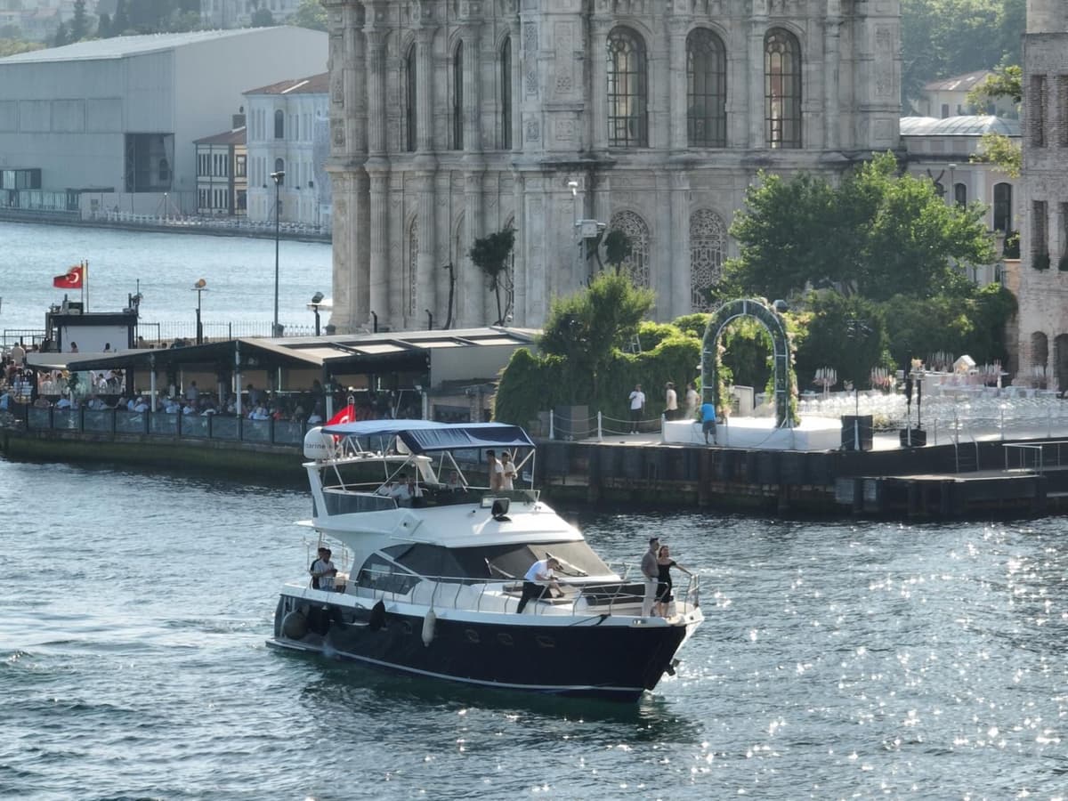 Haliç Kalkışlı 12 Kişi Kapasiteli Motoryat - 2