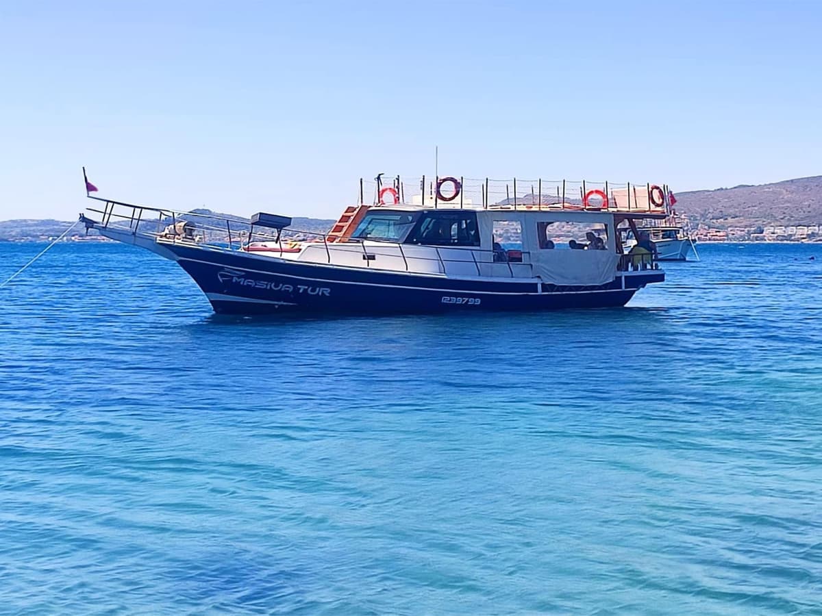 Çeşmealtı'nda 12 Kişilik Özel Gulet - 1