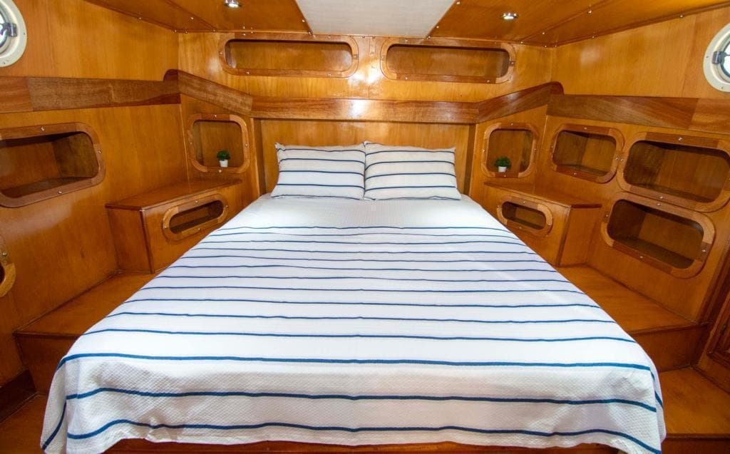 Göcek'te Mavi Tur Teknesi - 4