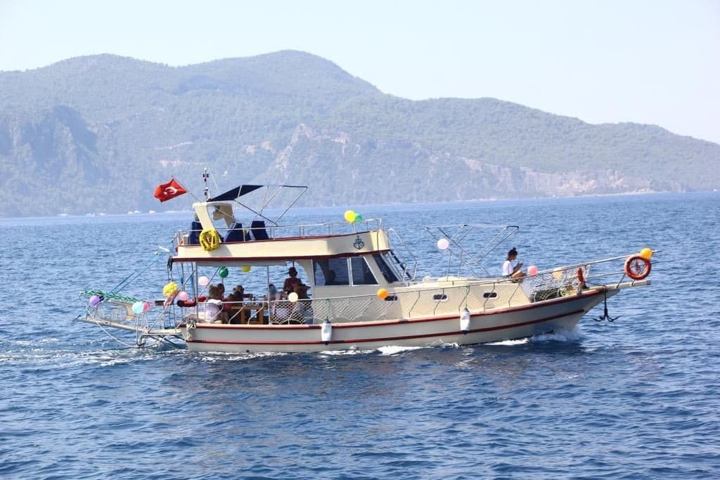 Fethiye'de Günübirlik Tur Teknesi - 1