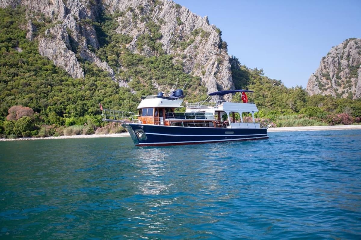 Marmaris'de 48 Kişi Kapasiteli Gezi Teknesi - 1
