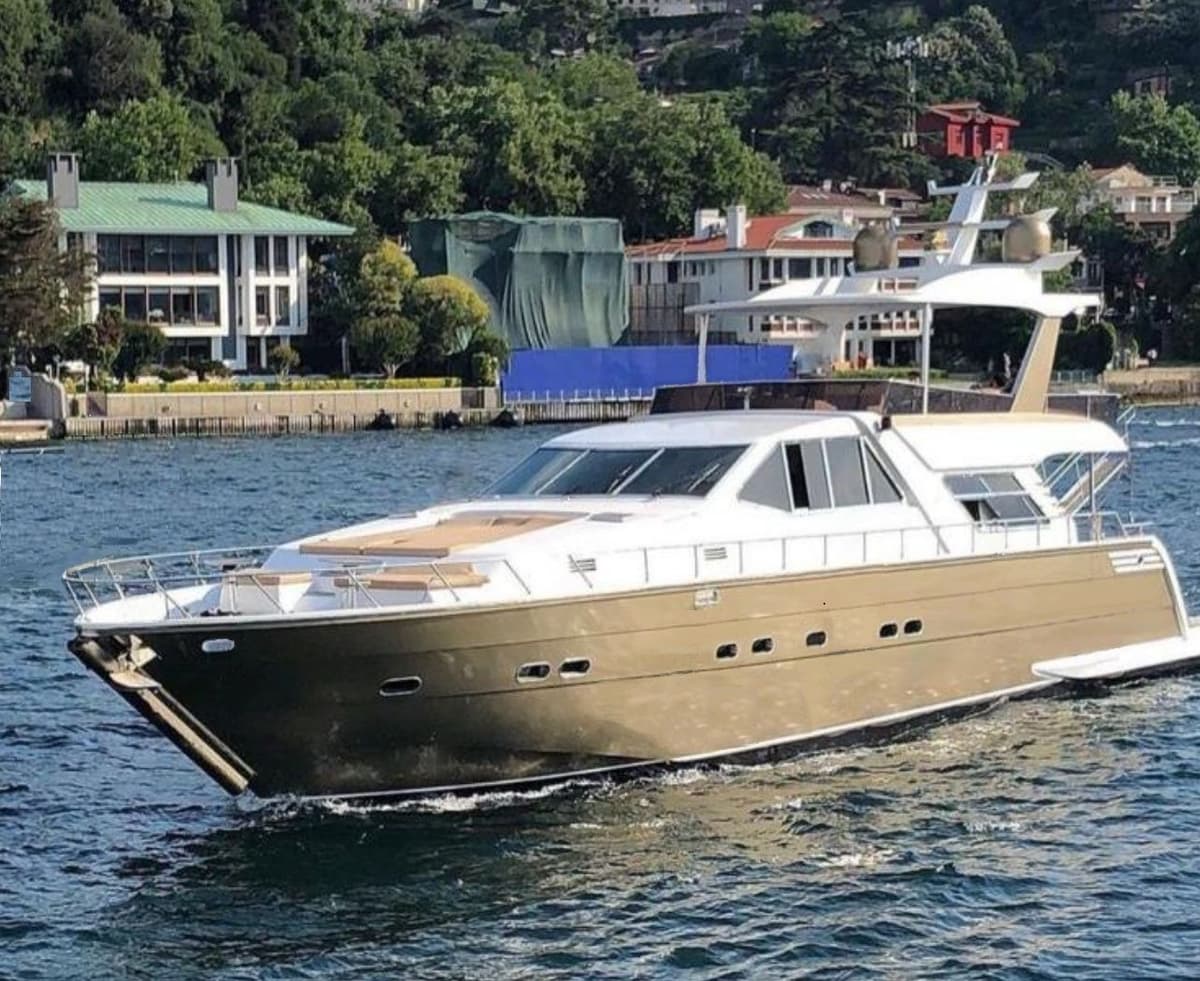 Bebek'de 26 Metre Motoryat - 1