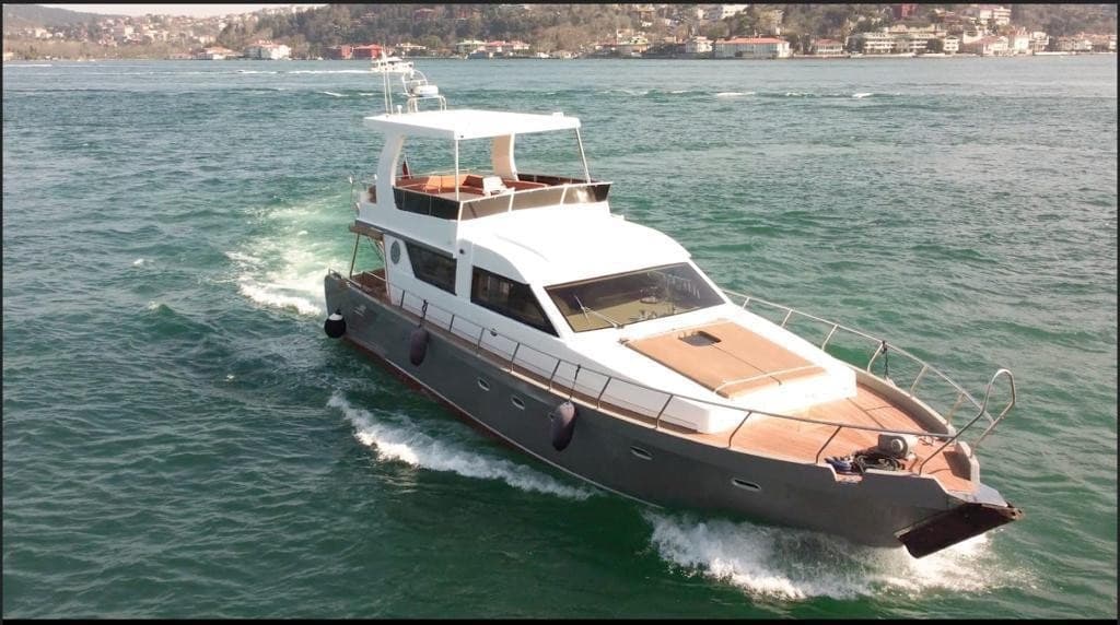 Bebek'de 12 Kişi Kapasiteli Motoryat - 1