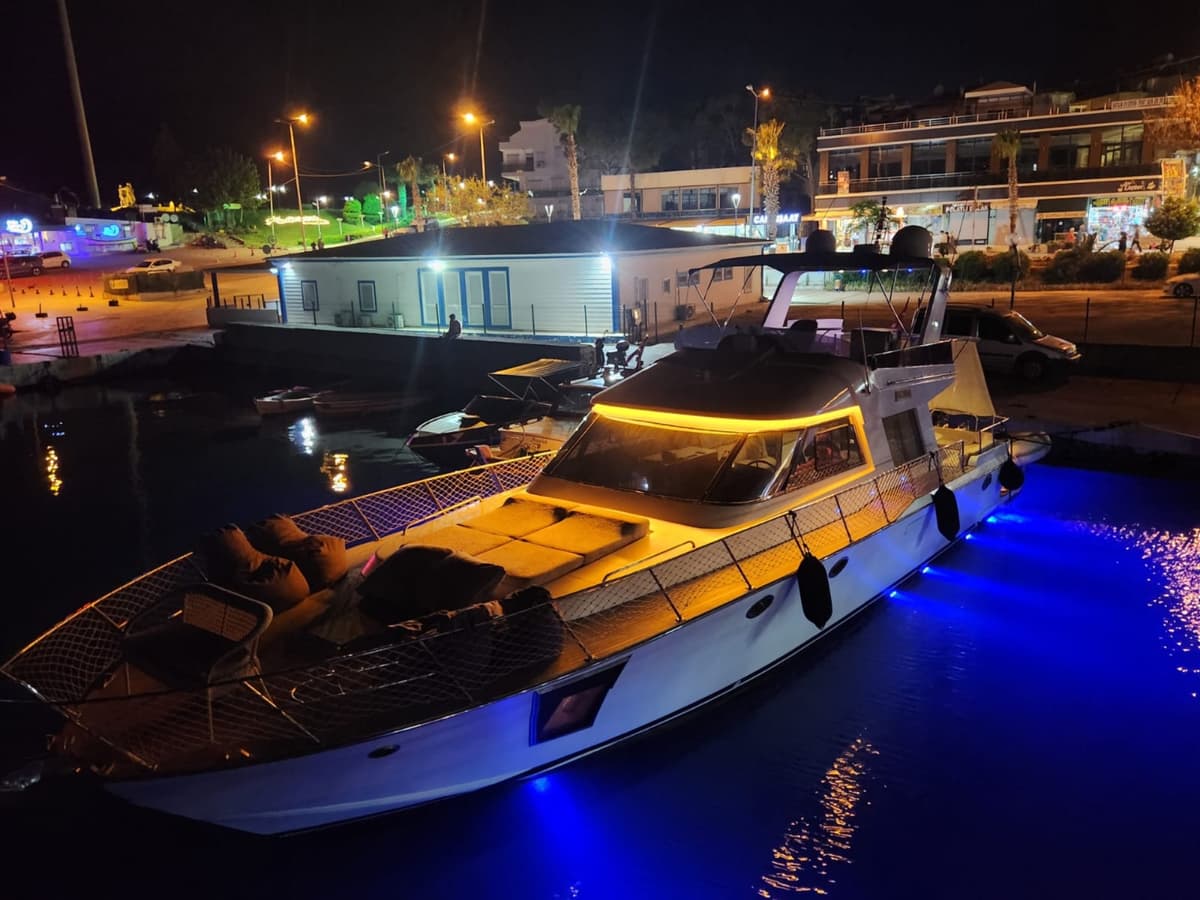 Didim Limanı'nda 18 Metrelik Lüks Motoryat - 4