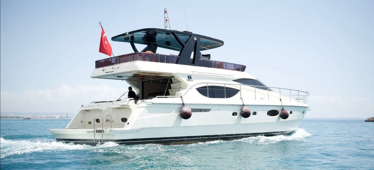 Antalya'da Feretti Motoryat - 2