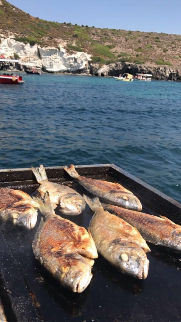 Eski Foça'da 12 kişilik saatlik  Gulet - 4