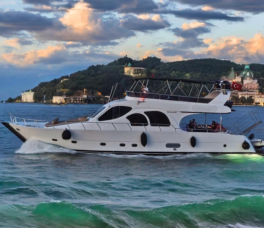 Bebek'de 12 Kişi Kapasiteli Motoryat - 4