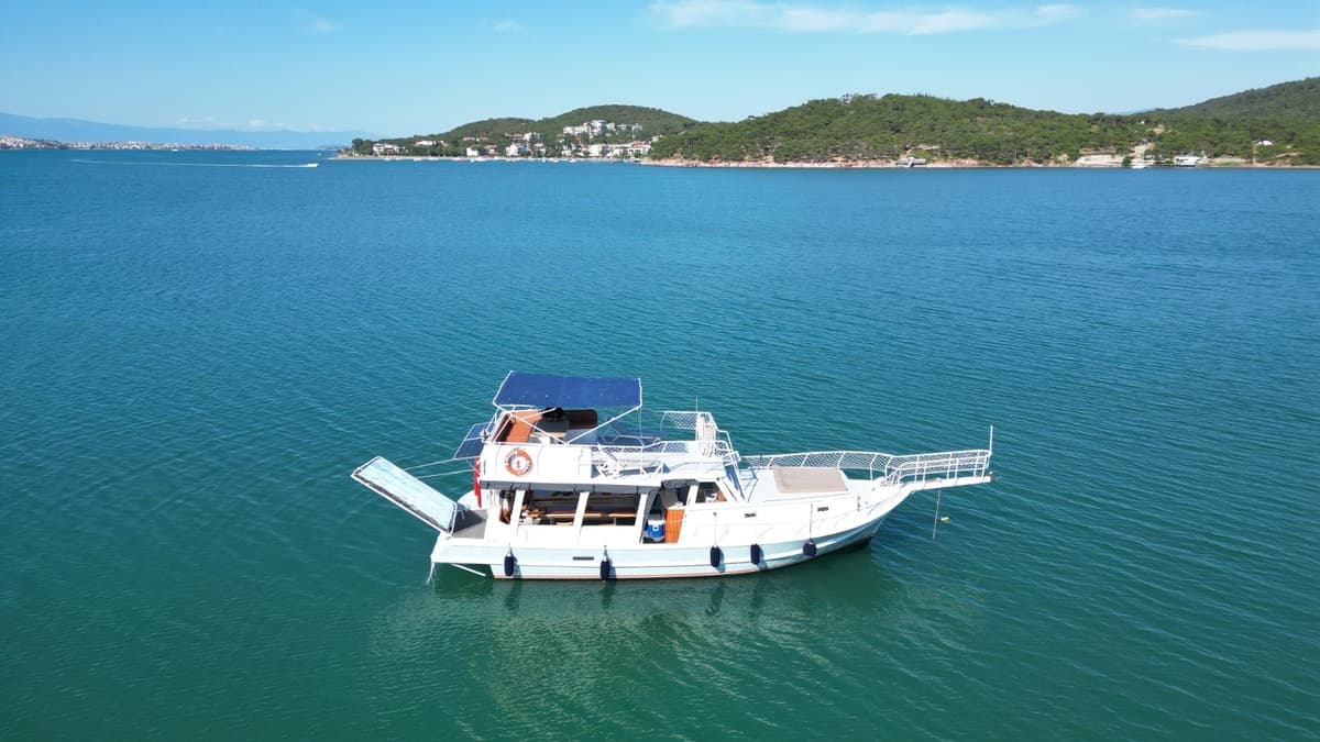 Ayvalık'da 12 Kişiye Kadar Gezi Teknesi - 2