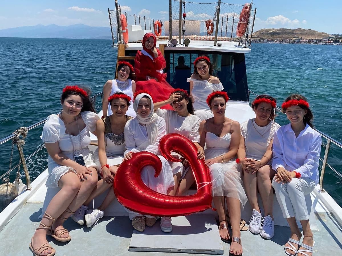 Çeşmealtı'nda 12 Kişilik Özel Gulet - 2