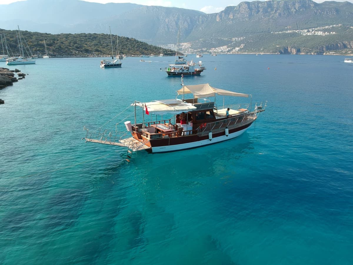 Kaş'ta 10 Kişi Kapasiteli Gulet - 3