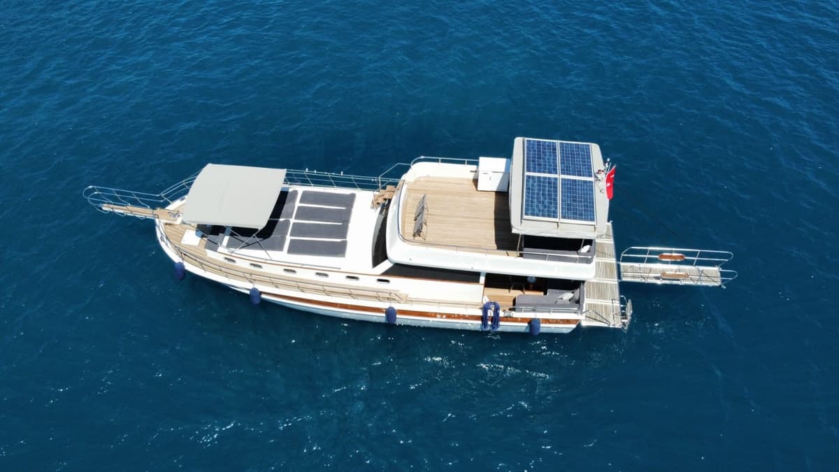 Göcek'te 6 Kişilik 3 Kabinli Yeni ve Lüks Gulet - 2