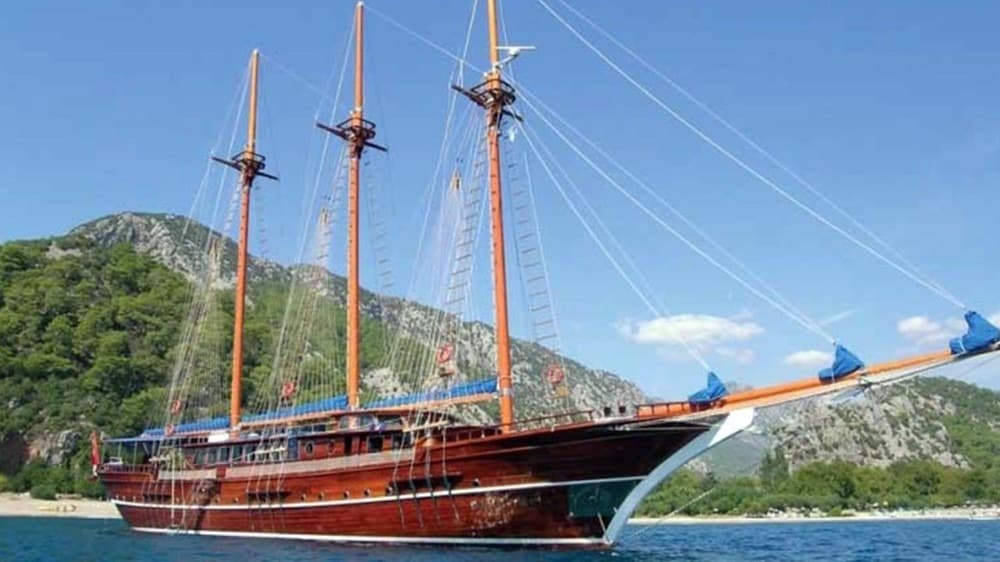 Marmaris ve Göcek'te 12 Kabinli 24 Kişilik Dev Gulet - 2