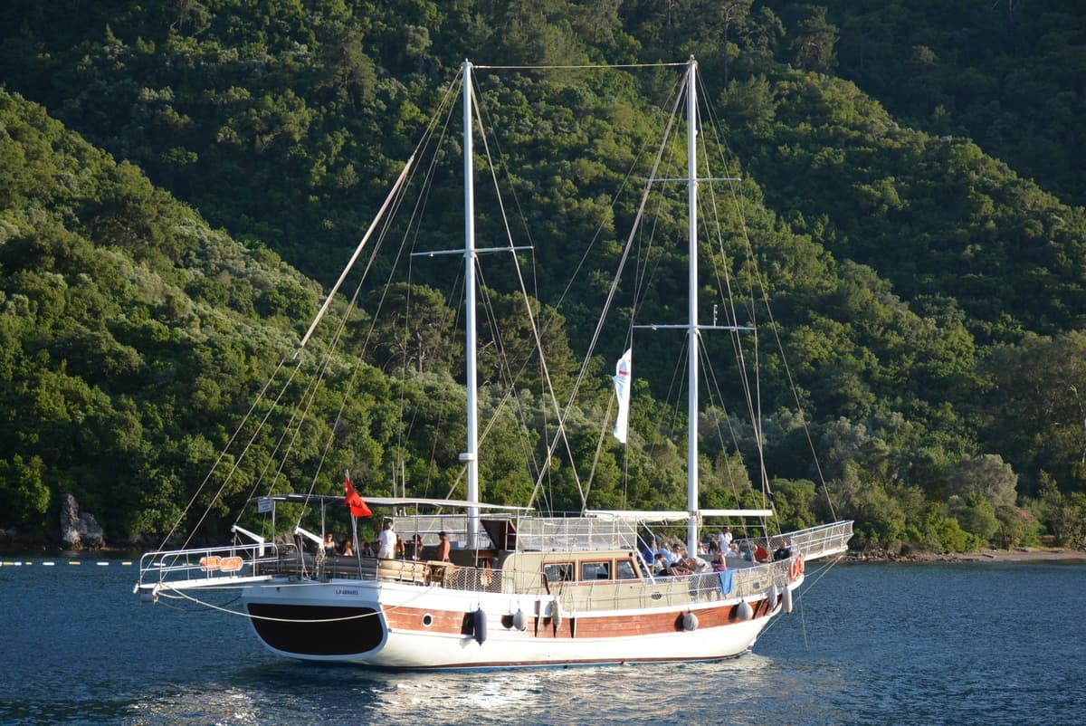 Marmaris'te 35 Kişilik Günübirlik Tur Teknesi - 1