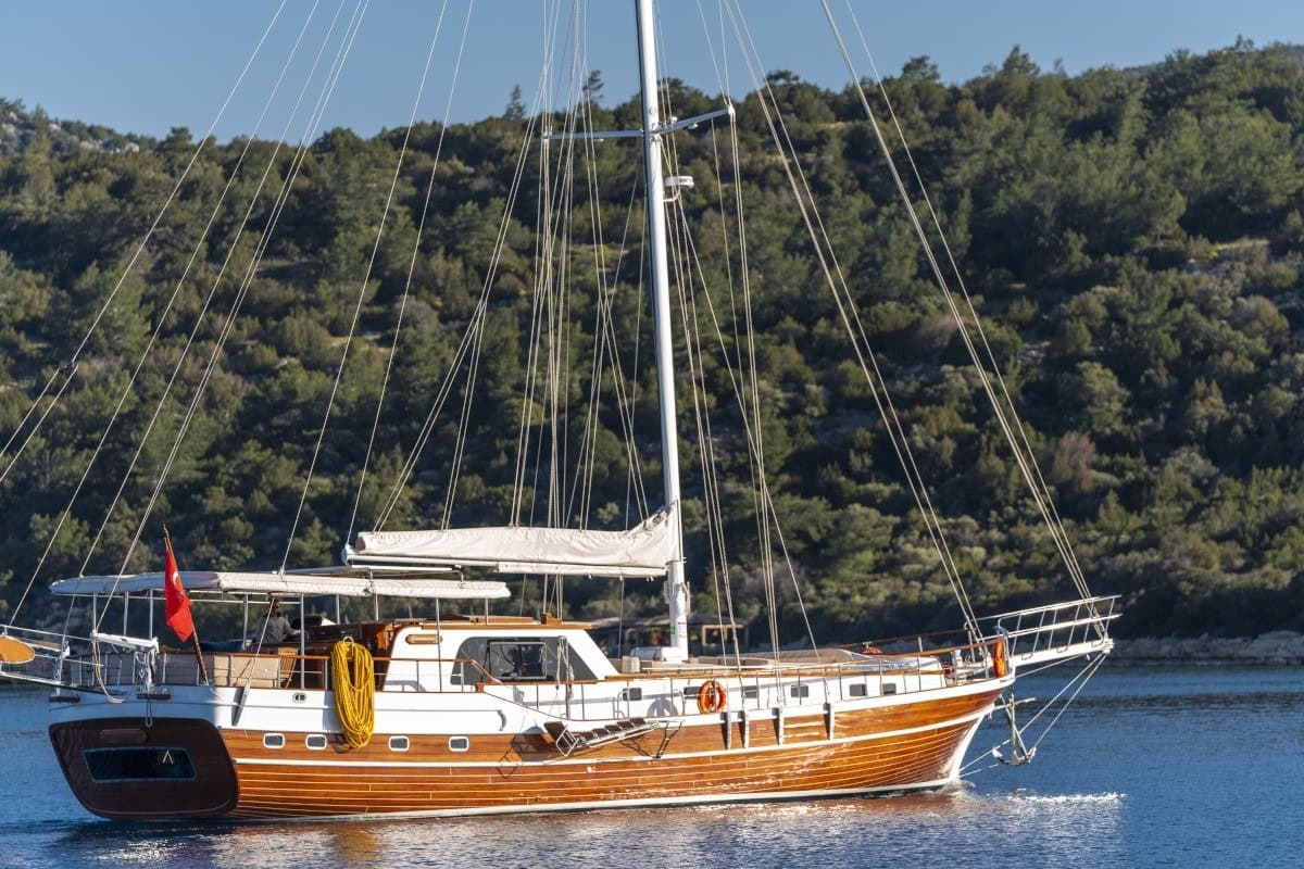 Bodrum'da 4 Kabinli 8 Kişilik Lüks Gulet - 1