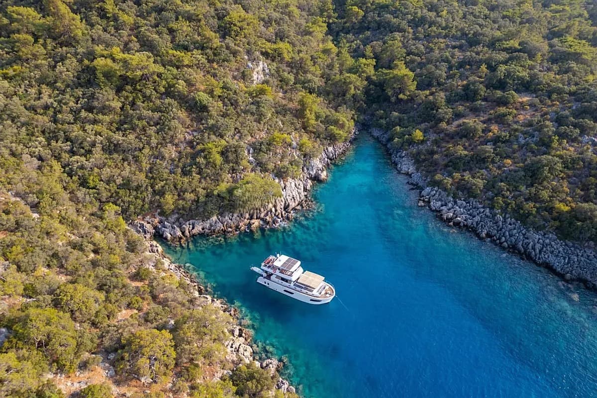 Göcek'de 3 Kabin Trawler - 2