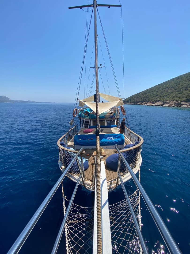 Bodrum'da 46 Kişi Kapasiteli Gezi Teknesi - 3