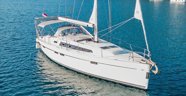 Marmaris'te 13 Metre Yelkenli - 1