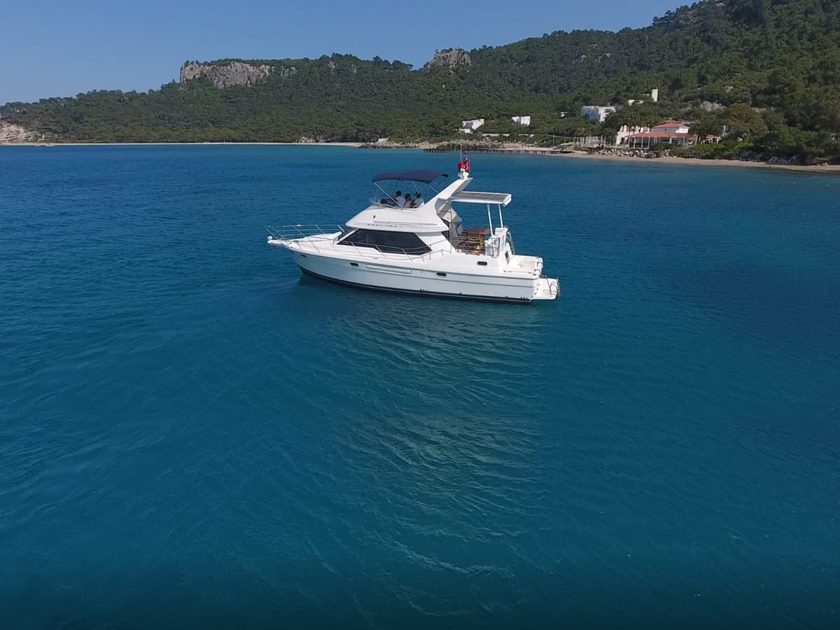 Kemer limanda 14 metre Motoryat - 5