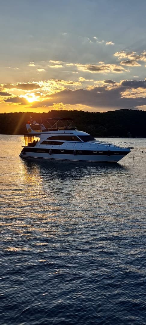 Cunda adasında özel yat turu
 - 4