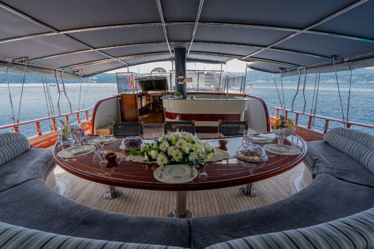 12 Kişilik 6 Kabinli 33 Metre Ultra Konforlu Gulet - 5