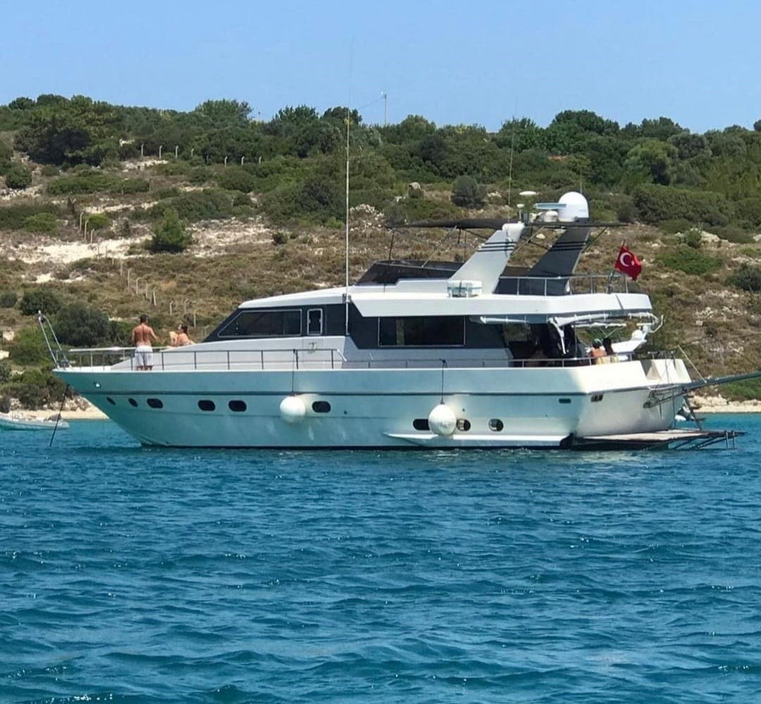 Çeşme'de 21 metre Motoryat - 4