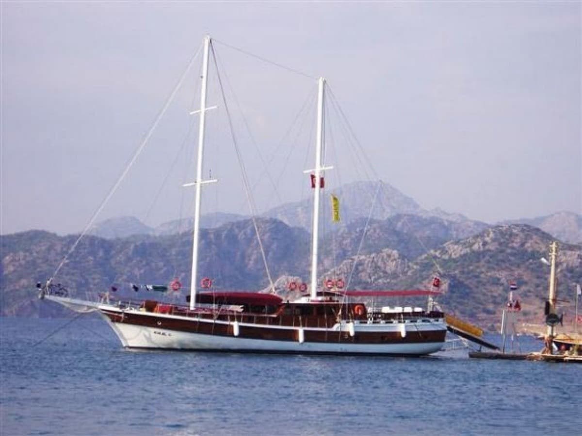 Marmaris Çıkışlı 7 Kabinli 14 Kişilik Klasik Ahşap Ketch Gulet - 2