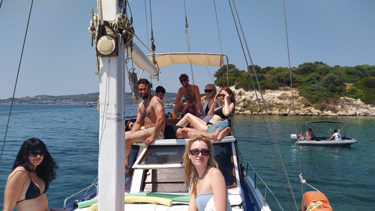 Çeşmealtı'nda 10 Kişilik Özel Gulet - 3