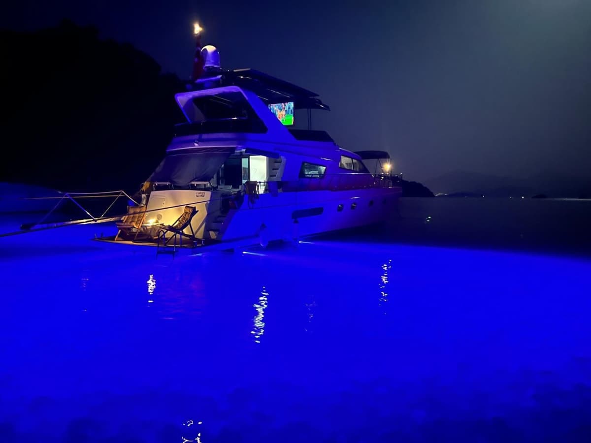 Göcek'de 22 Metre Motoryat - 4