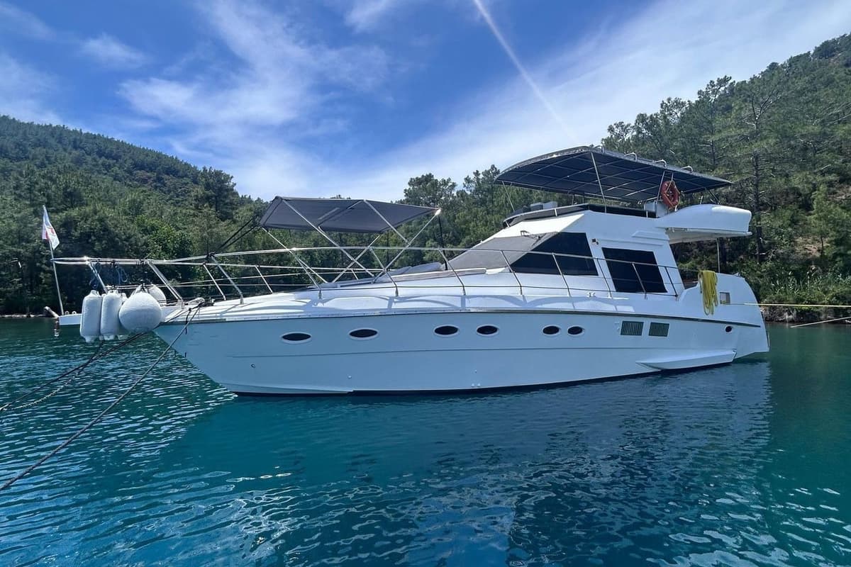 Göcek'de 3 Kabin Motoryat - 5