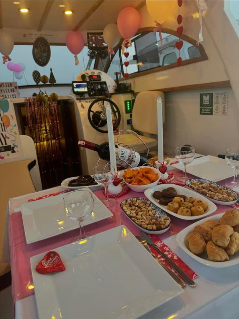 İzmir Çeşmealtın'da Günübirlik Gezi Teknesi - 4