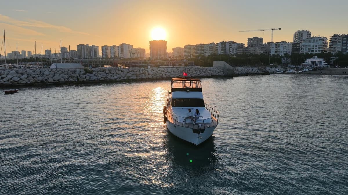 Mersin Marina’da Etkinlik Teknesi Kiralama - 2