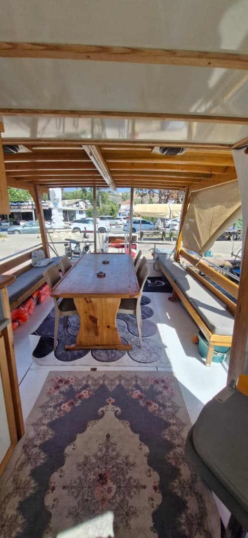 Eski Foça'da Günübirlik Tur Teknesi - 4